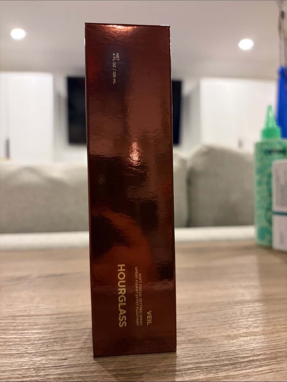 Hourglass Veil Setting Spray - Metallic Bronze Packaging